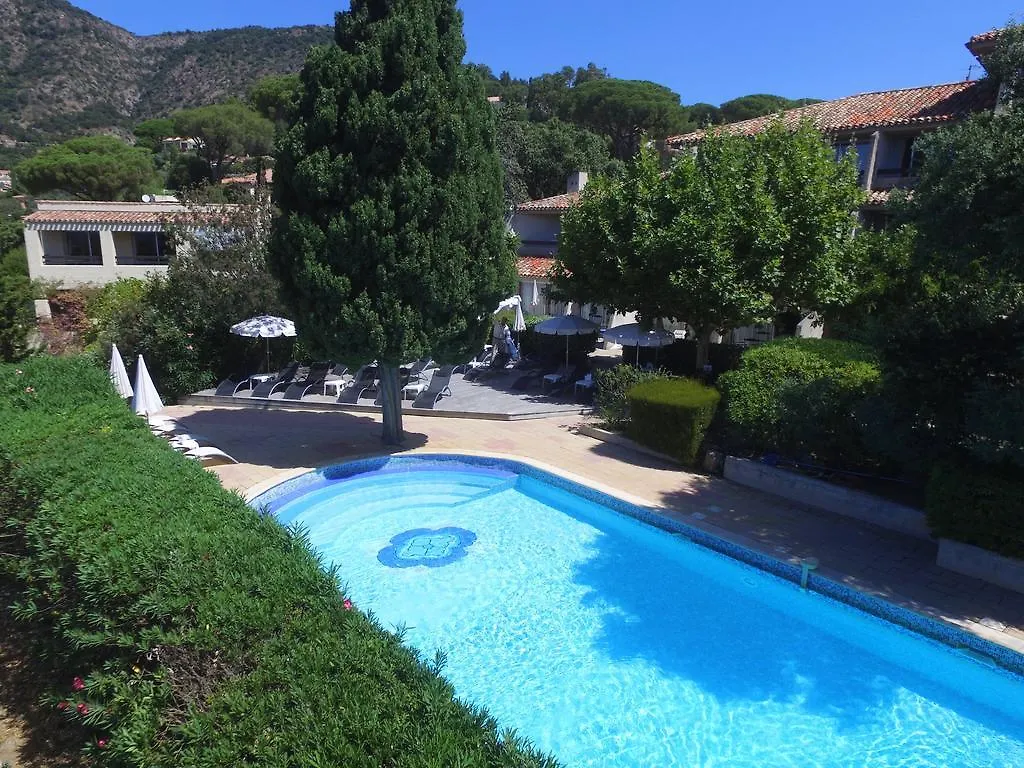 83 Hotel Le Lavandou France